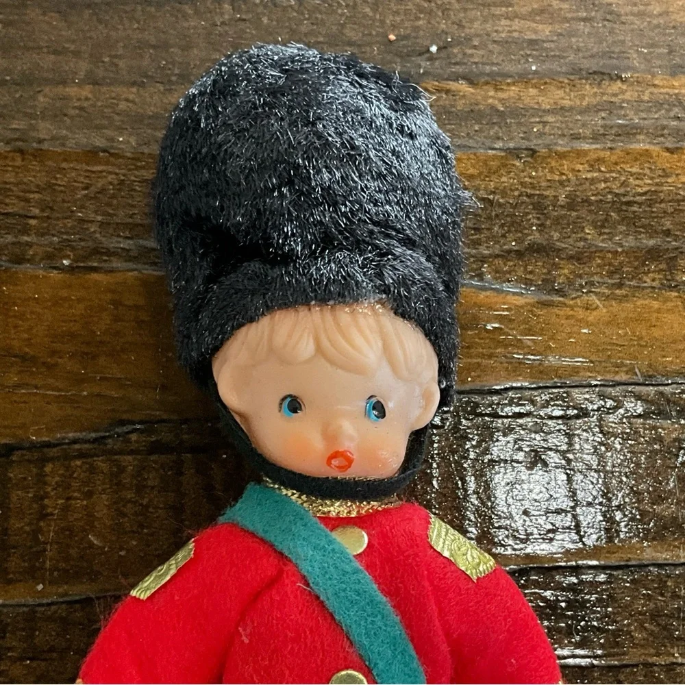 Unique Vintage this cute